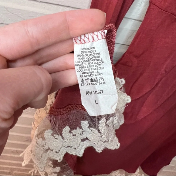 Altar’d State Maroon Bell Sleeve Lace Trim Bohemian Dress , Women’s Size Large - Picture 7 of 8